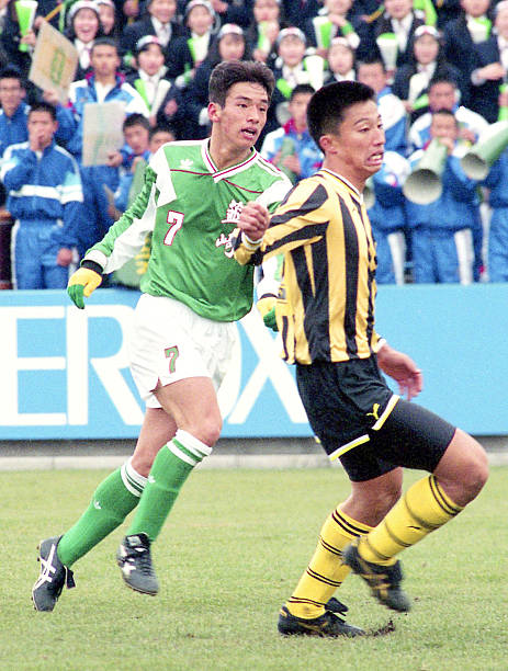 通过研究赫 通过研究赫