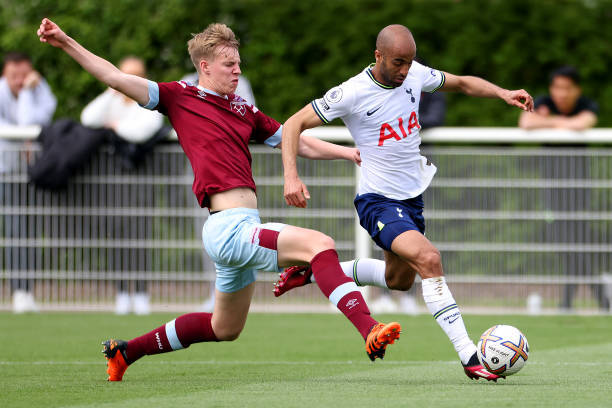 为球队赢得 为球队赢得